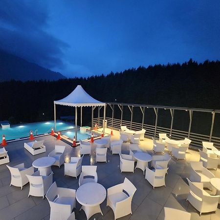 The Orchard Greens Resort - A Centrally Heated Property Manāli Exterior foto