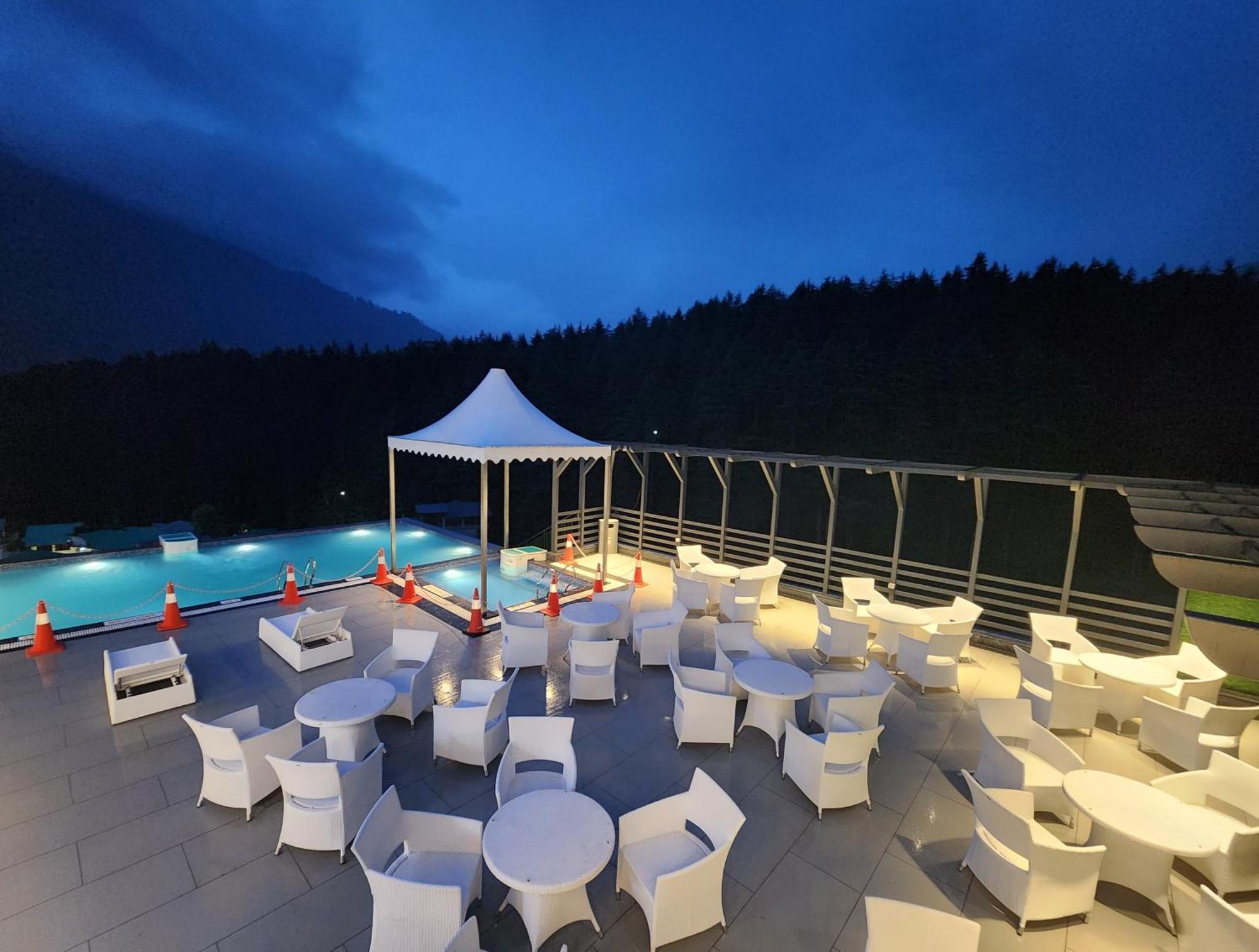The Orchard Greens Resort - A Centrally Heated Property Manāli Exterior foto