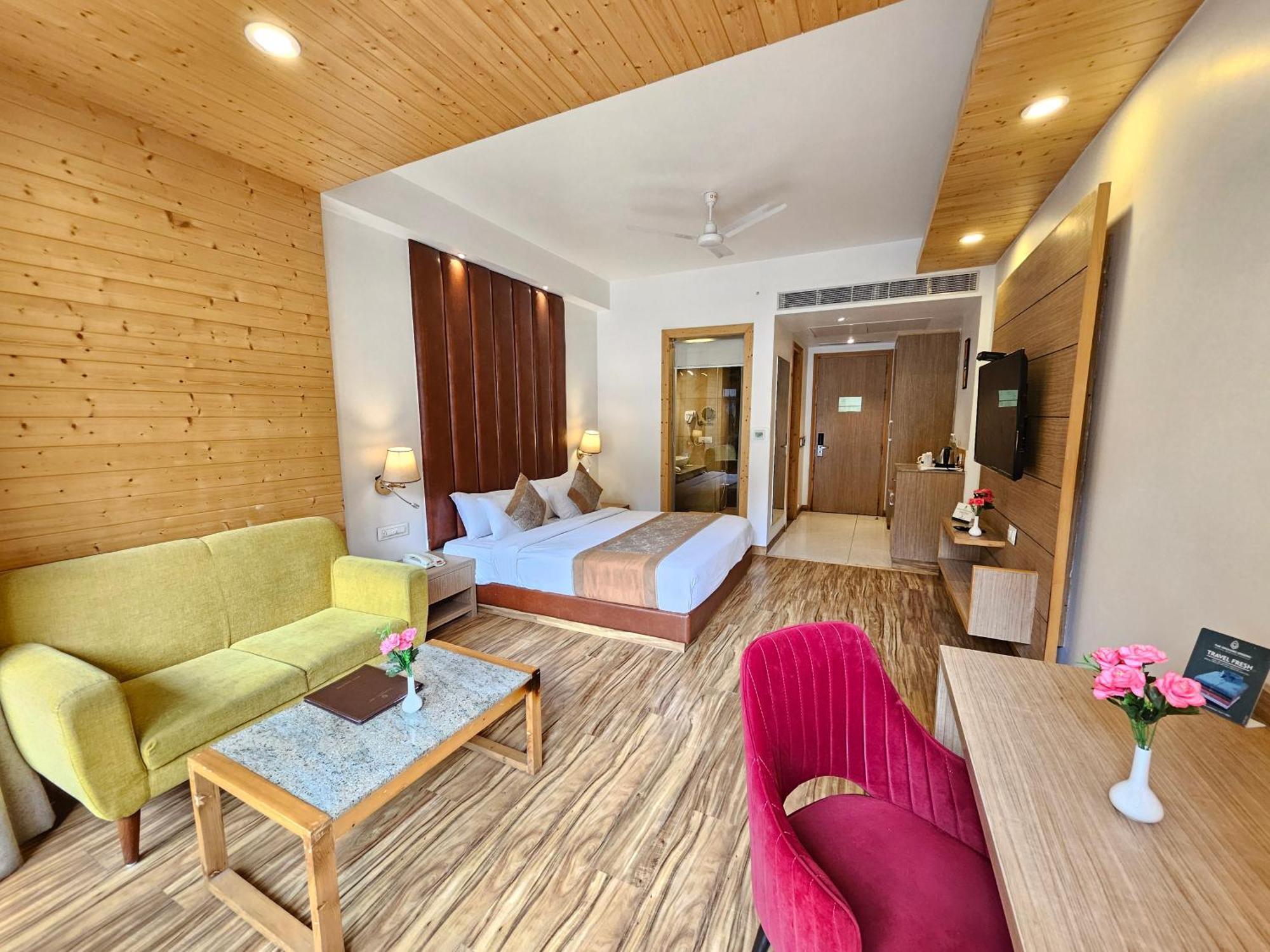 The Orchard Greens Resort - A Centrally Heated Property Manāli Exterior foto